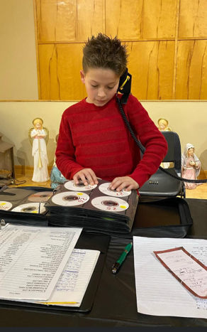 DJ and DJ Helper